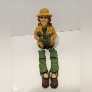 WMG Resin Gardener Woman Shelf Sitter 2003